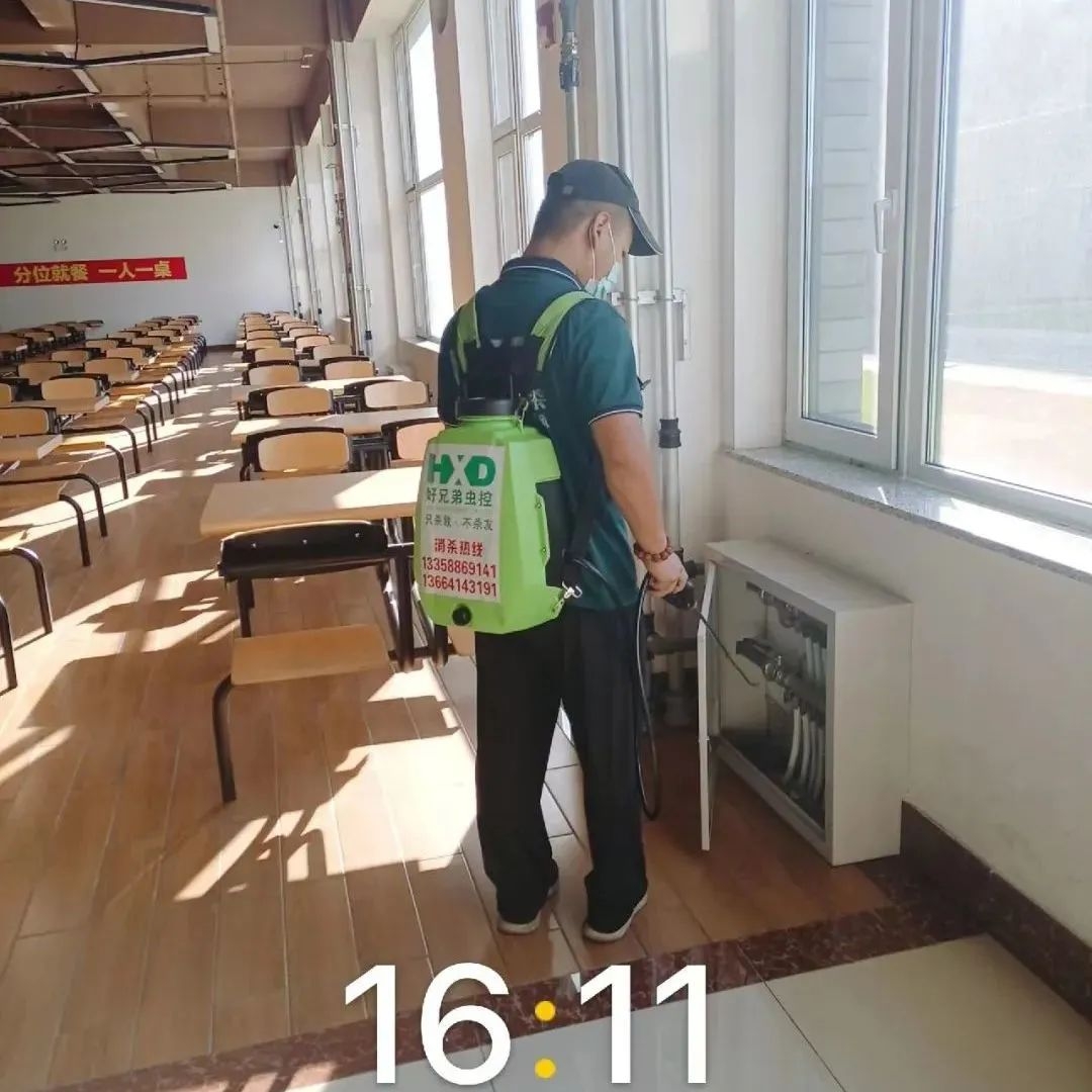 全面消杀 筑牢安全防线