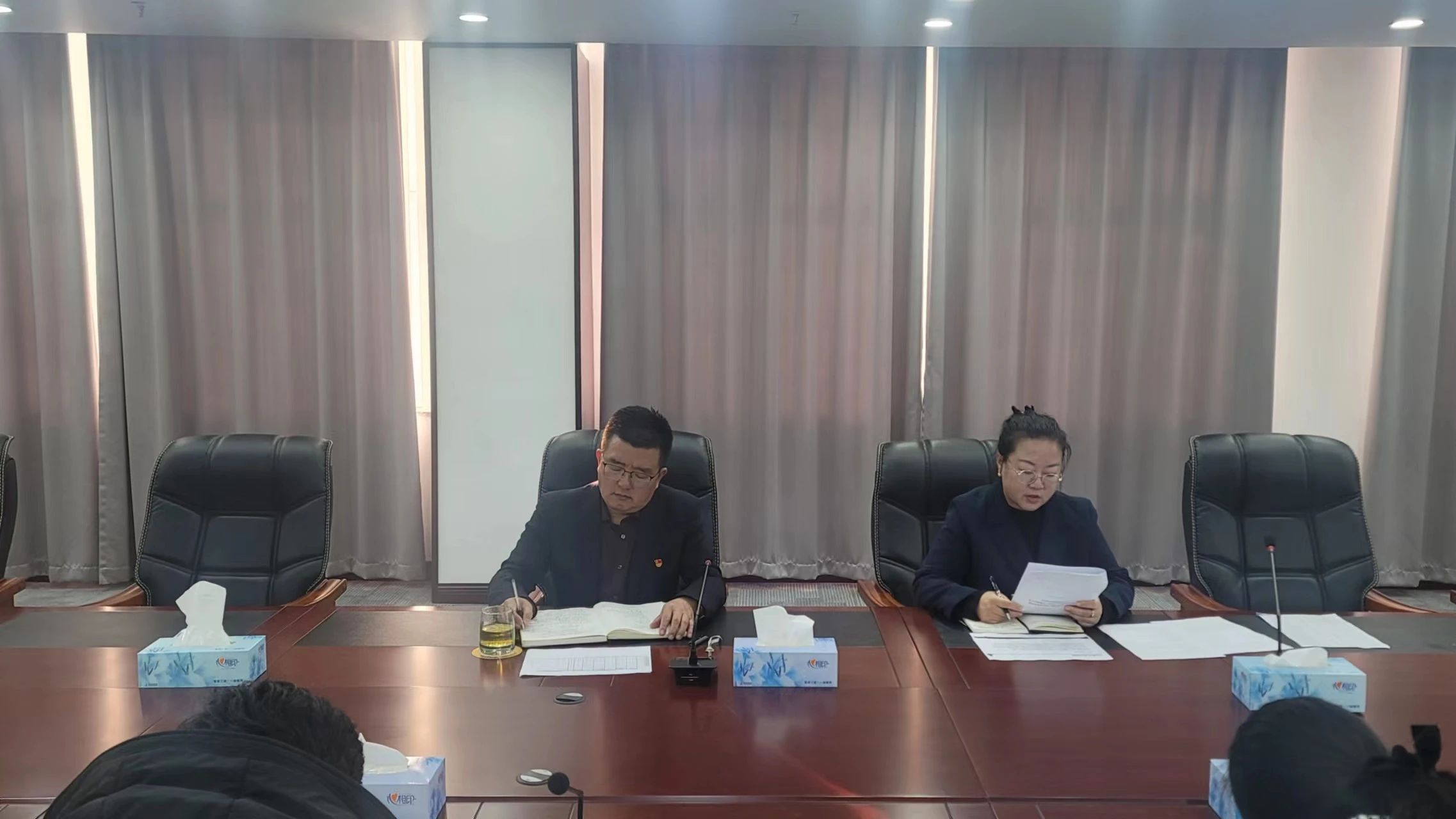 【主题教育】乐鱼官网手机网页版召开学习贯彻习近平新时代中国特色社会主义思想主题教育阶段性工作推进会